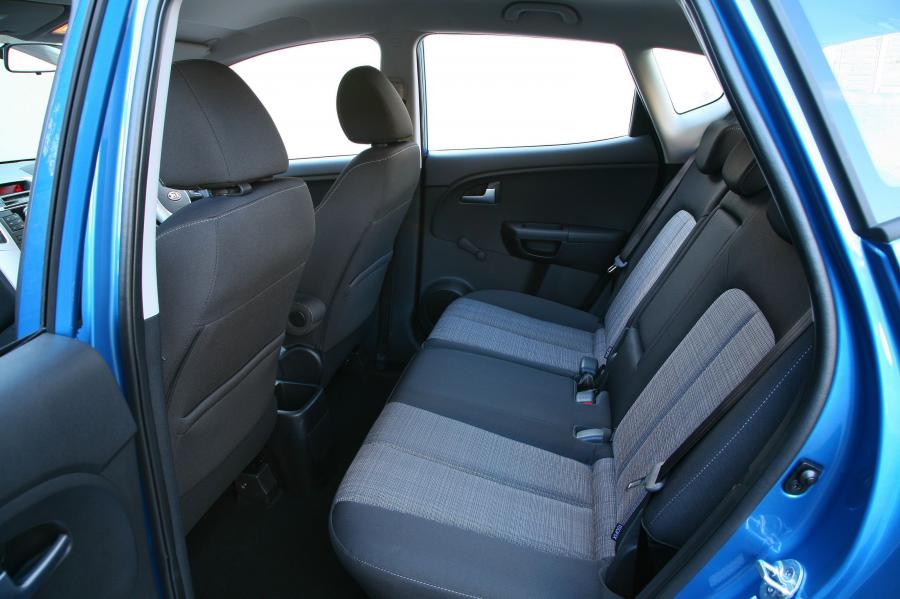  Kia Venga 2010 года  (фото 162 из 199)